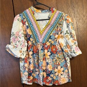 Floral Multicolor Women's Top!! This top is so cute!!!